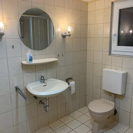 Zu Gast Bei Freunden *